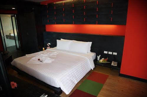 The Sez Hotel Bangsaen Exterior foto